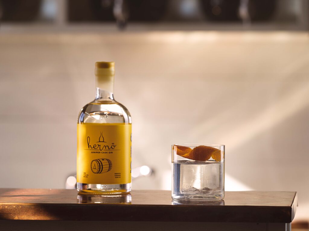 Caramelised Gin & Tonic served as an Old Fashioned